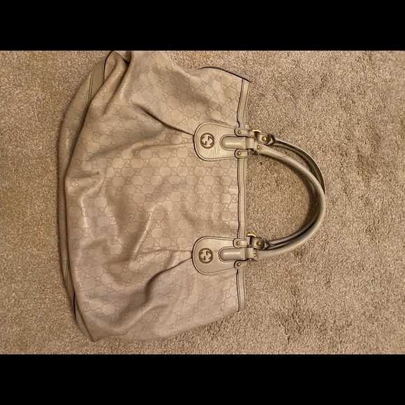 Authentic Gucci purse - Picture 2 of 5